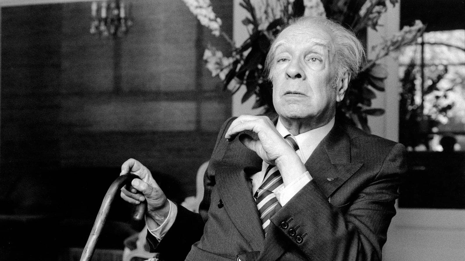 articles/2014/10/24/borges-had-a-genius-for-literature-but-not-love-or-much-else/141023-barra-borges-marriage-tease_abedj9