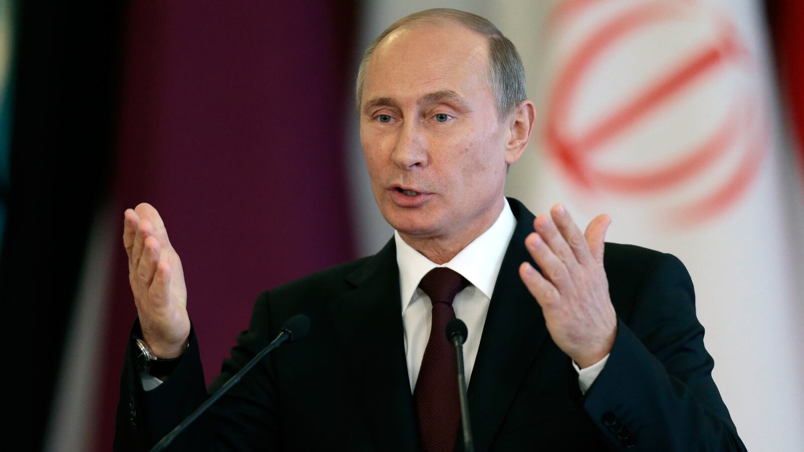 articles/2013/07/02/to-russia-with-love/130701-nemtsova-putin-tease_gzmm2p