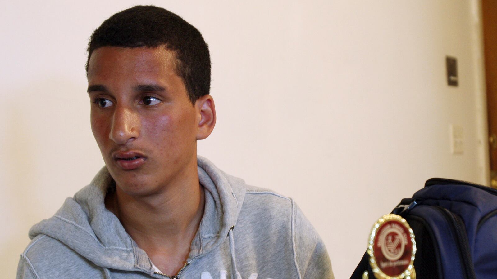 cheats/2013/05/01/bag-men-dad-may-sue-ny-post/130501-nypost-father-sue-cheat_esis79