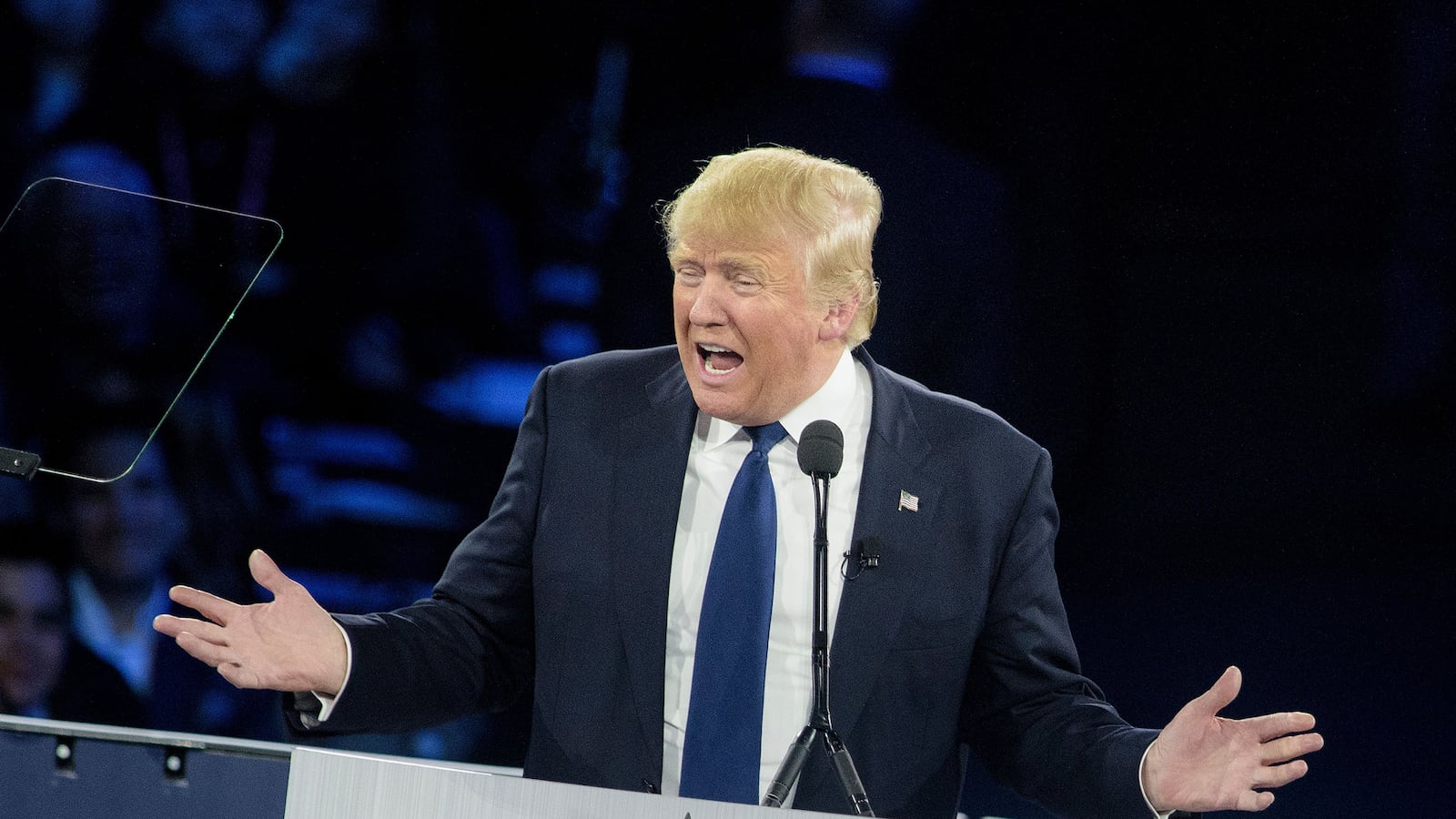 articles/2016/03/21/on-script-trump-clears-low-bar-at-aipac/160321-mak-swin-trump-aipac-tease_lhk4ed