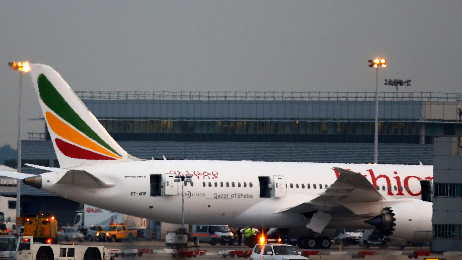 articles/2013/07/15/planes-in-flames-why-does-it-keep-happening/130715-irving-heathrow-tease_i1is5t