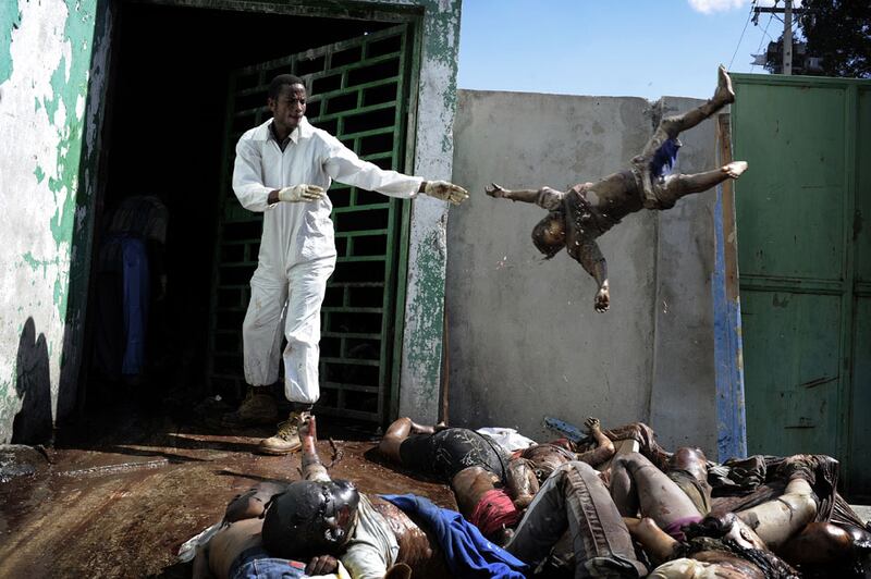 galleries/2011/02/11/world-press-photo-awards/world-press---olivier-laban-mattei_wt4urc