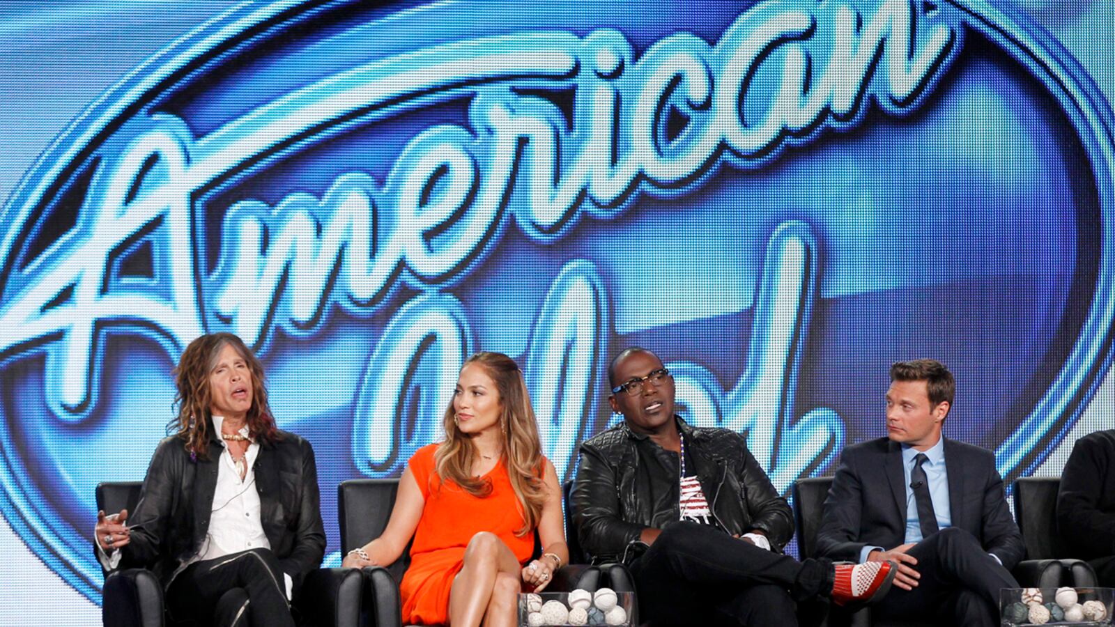 cheats/2012/07/13/jennifer-lopez-out-at-idol/american-idol-ratings-cheat_gvckyg