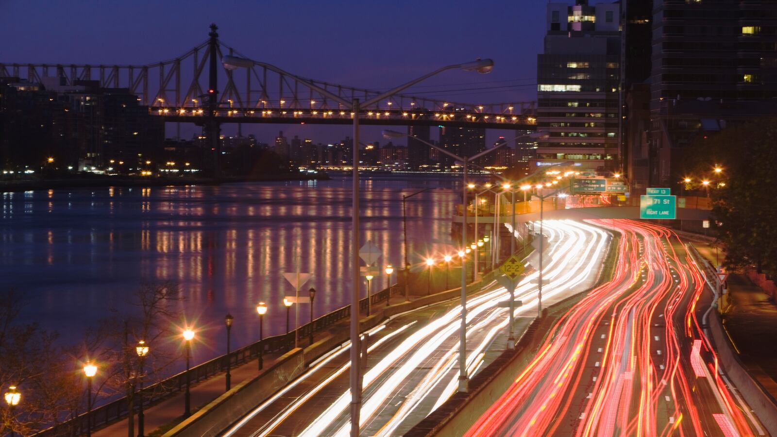 articles/2014/10/16/electricity-superhighway/141013-gross-shell-highway-tease_p1fuiq