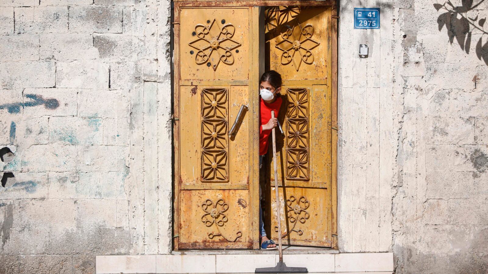 200405-middle-east-chaos-hero_gcsuoj