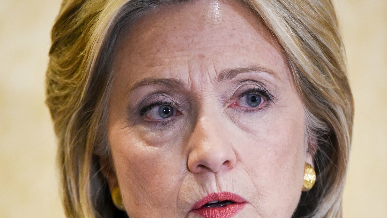 cheats/2015/08/31/150-more-hillary-emails-now-classified/150831-hillary-cheat_ouxfuu