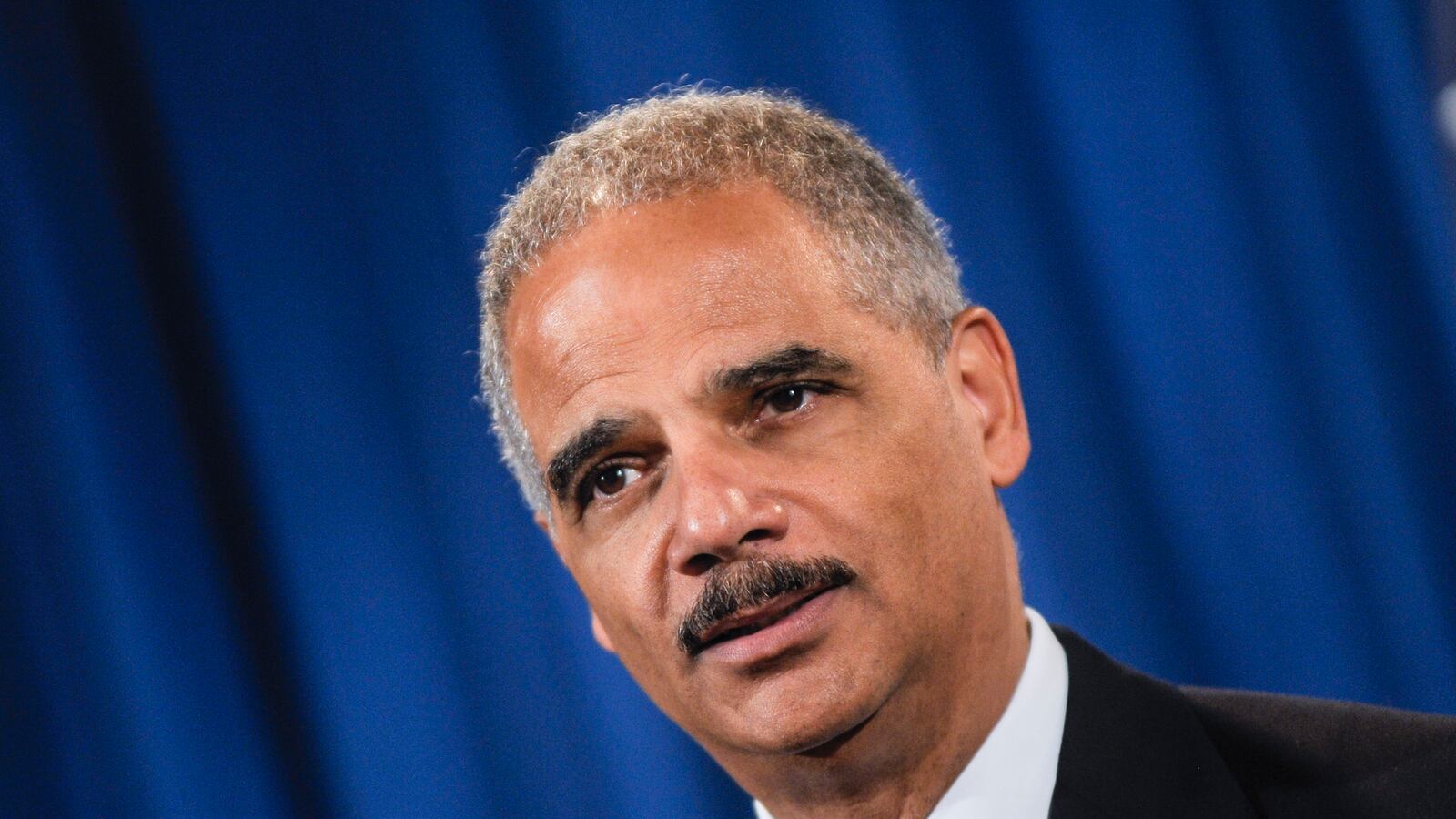 cheats/2014/02/10/holder-will-leave-doj-in-2014/140210-eric-holder-cheat_atosqd