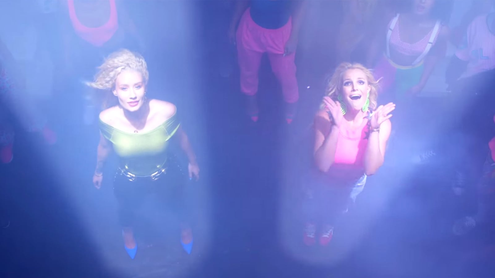 articles/2015/05/13/britney-iggy-make-an-anthem-for-pretty-girls/150513-viralvid-britney-tease_a1l4cm