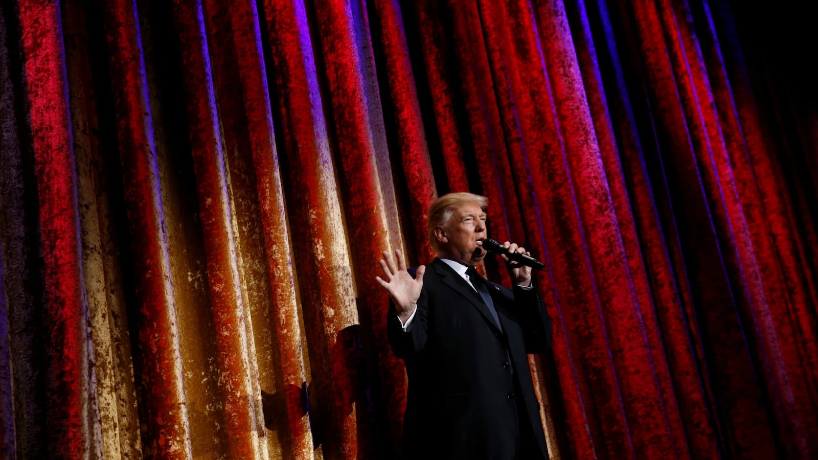 cheats/2017/01/18/trump-plans-to-hold-military-parades/170118-trump-military-parades-cheat_uovdew