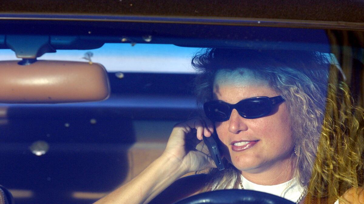 cheats/2011/12/13/government-don-t-text-and-drive/ntsb-seeks-nationwide-cell-phone-ban-cheat_glztxw