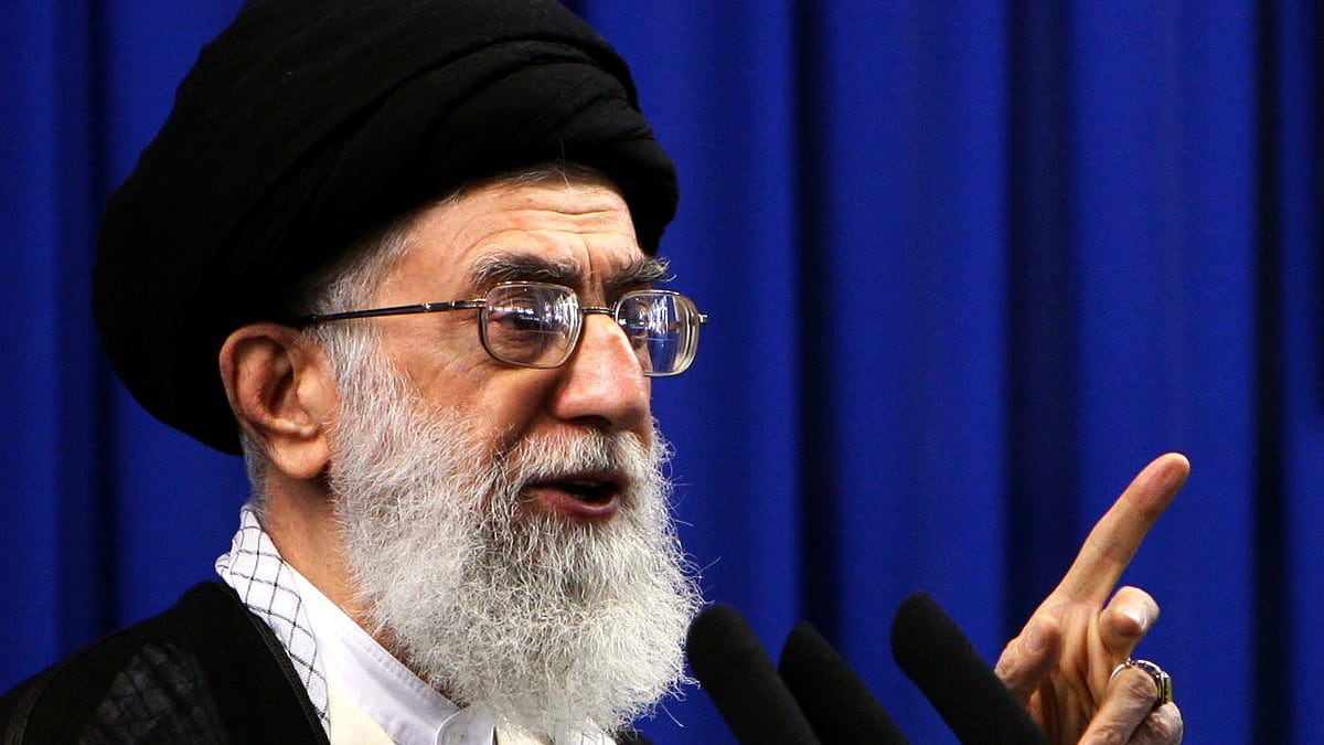 cheats/2012/03/08/iran-s-ayatollah-praises-obama/Ayatollah-Ali-Khamenei-cheat_ww7npn