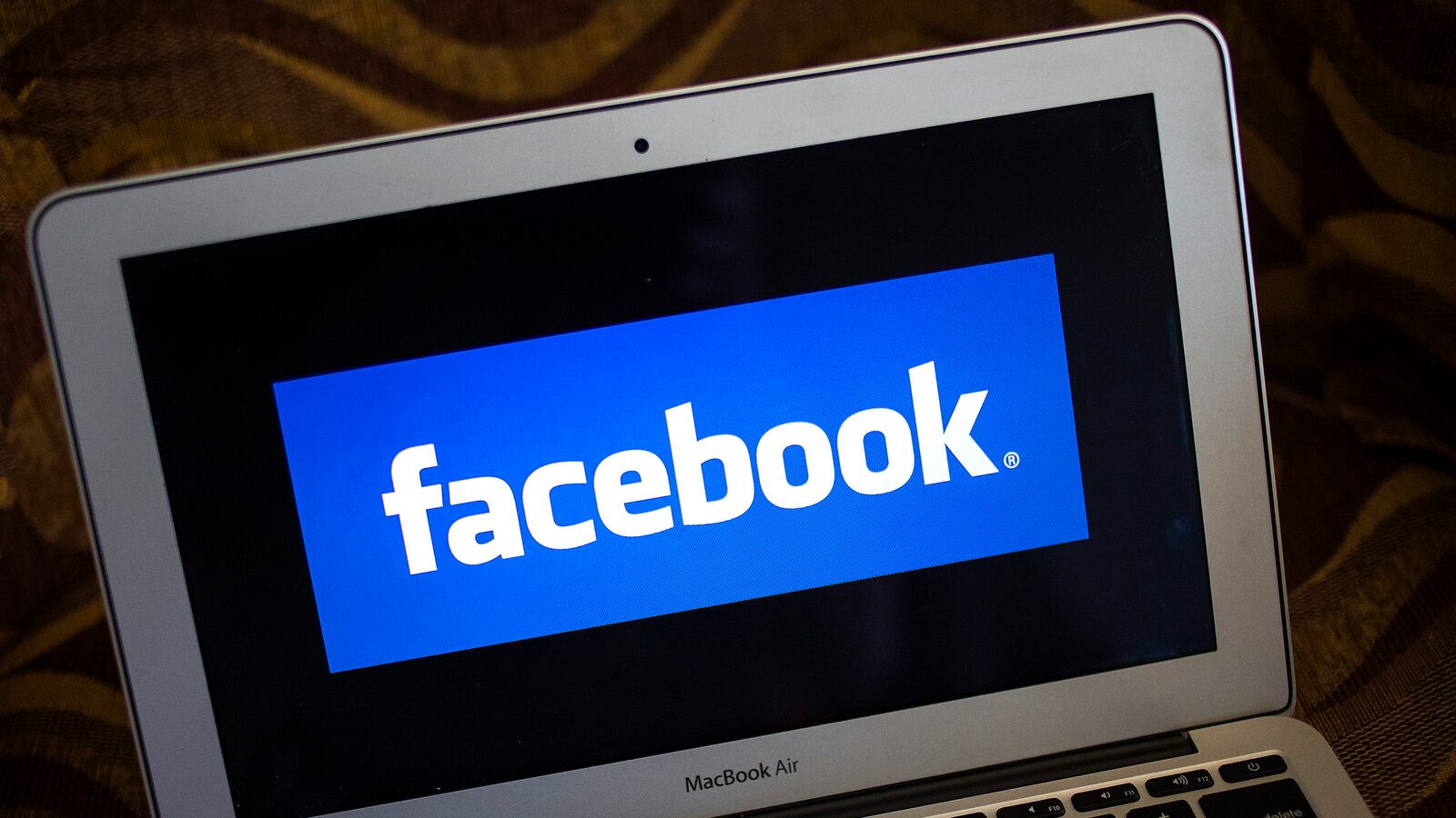 cheats/2014/02/06/silicon-valley-hires-nsa-lobbyist/140206-nsa-lobbyist-cheat_ayk7ew