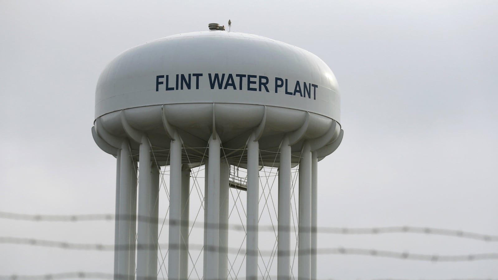 cheats/2016/08/14/federal-emergency-declared-over-in-flint/160729-flint-water-plant-cheat_oxvbzq