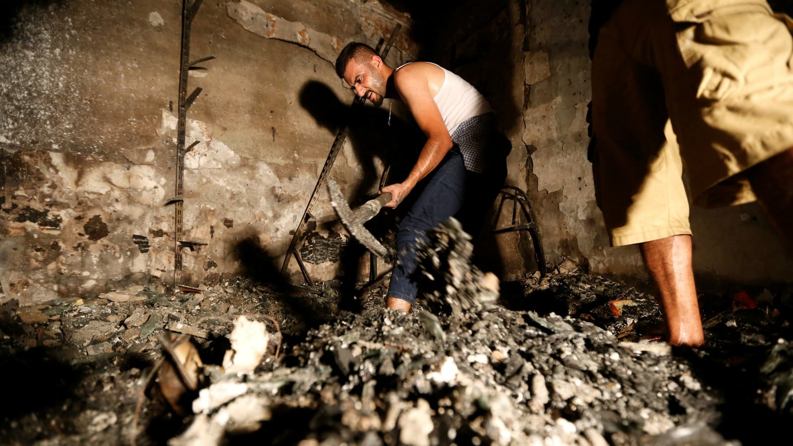 cheats/2016/07/05/baghdad-bombing-death-toll-rises-to-250/160705-baghdad-bombings-cheat_eeb1tt