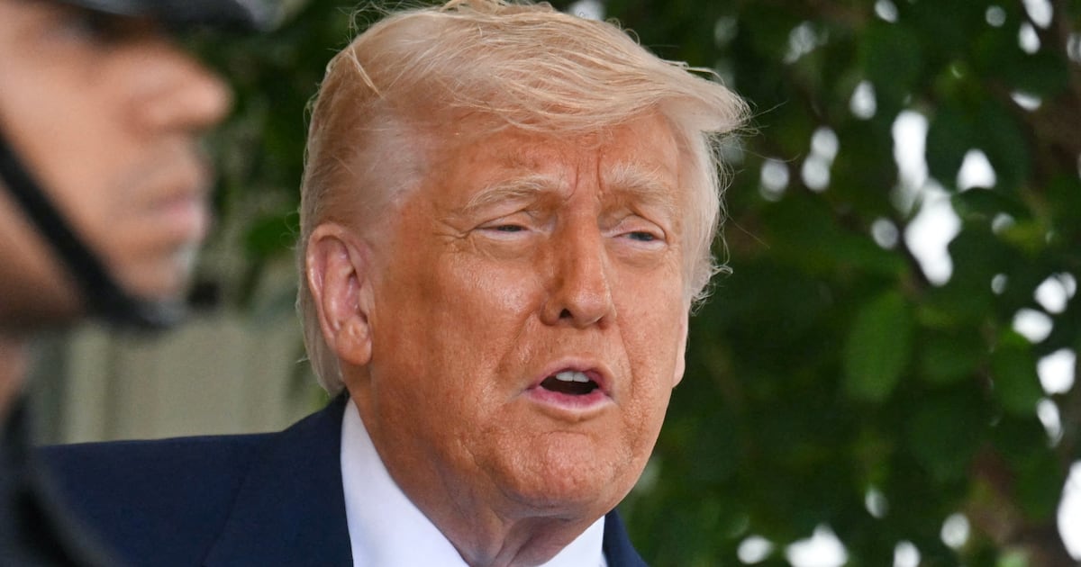 Trump ‘Orgy of Corruption’ Crypto Dinner With Mystery Guests Who Paid Over $1M a Seat