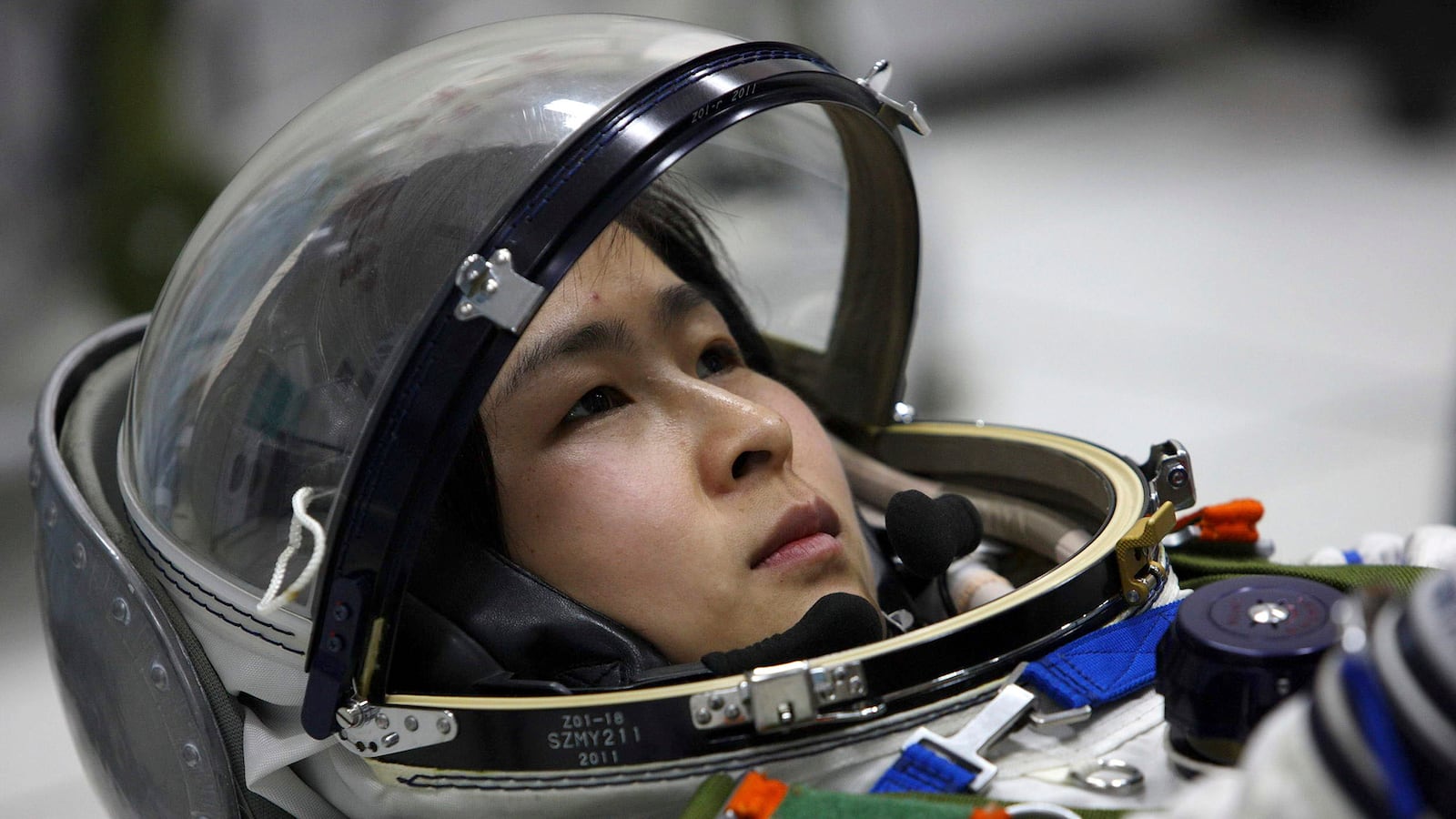 articles/2012/06/15/china-s-first-female-astronaut-liu-yang-ready-to-blast-off/liu-liu-first-chinese-women_gcxzfm