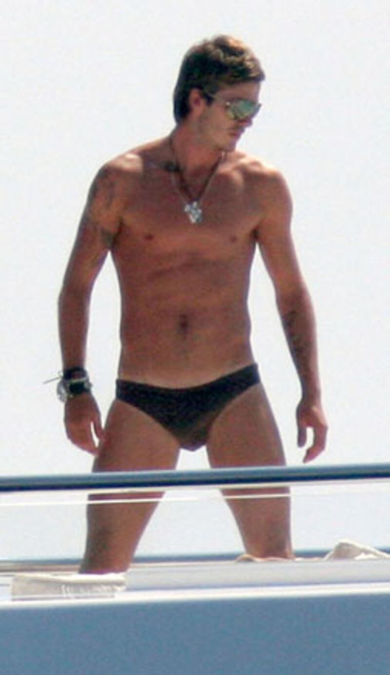 galleries/2009/09/27/men-in-speedos-a-brief-history/speedo---david-beckham_nfst1o