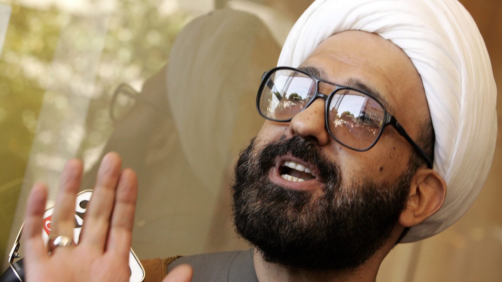 cheats/2015/05/25/sydney-gunman-claimed-to-be-iranian-spy/141215-siegel-Man-Haron-Monis-tease_y2fo5d