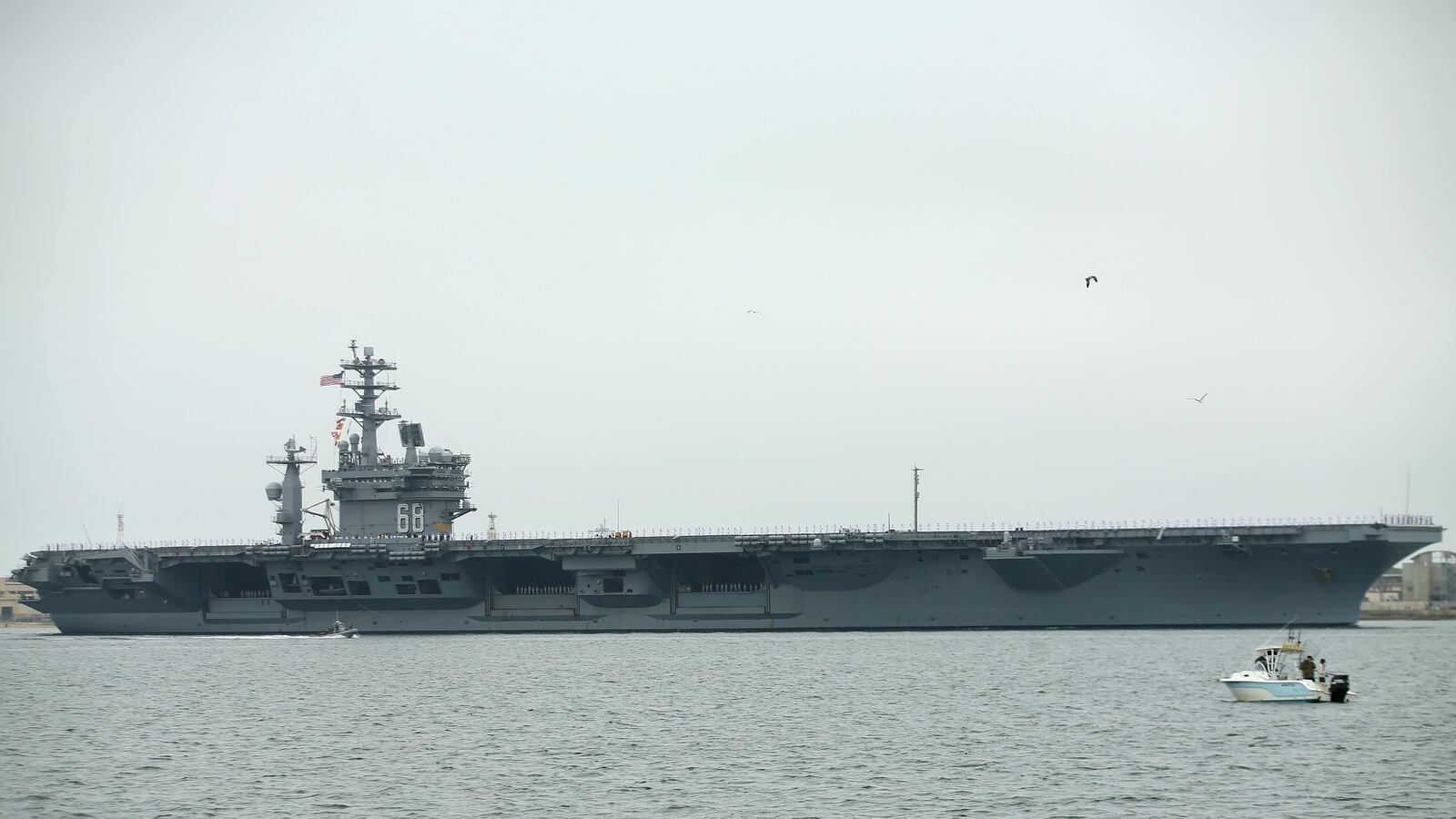 170729-iran-u.s.-navy-shots-cheat_dqkcmk