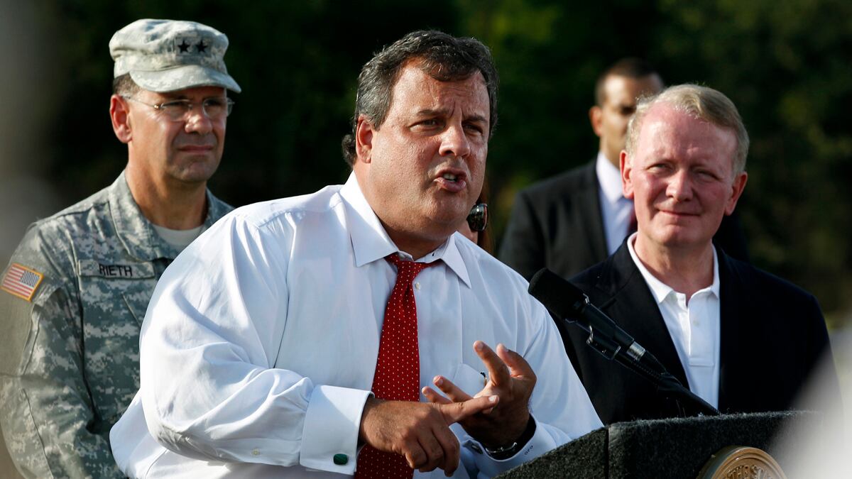 cheats/2012/10/28/new-jersey-issues-terrifying-warning/chris-christie-irene-avlon_imrjl2