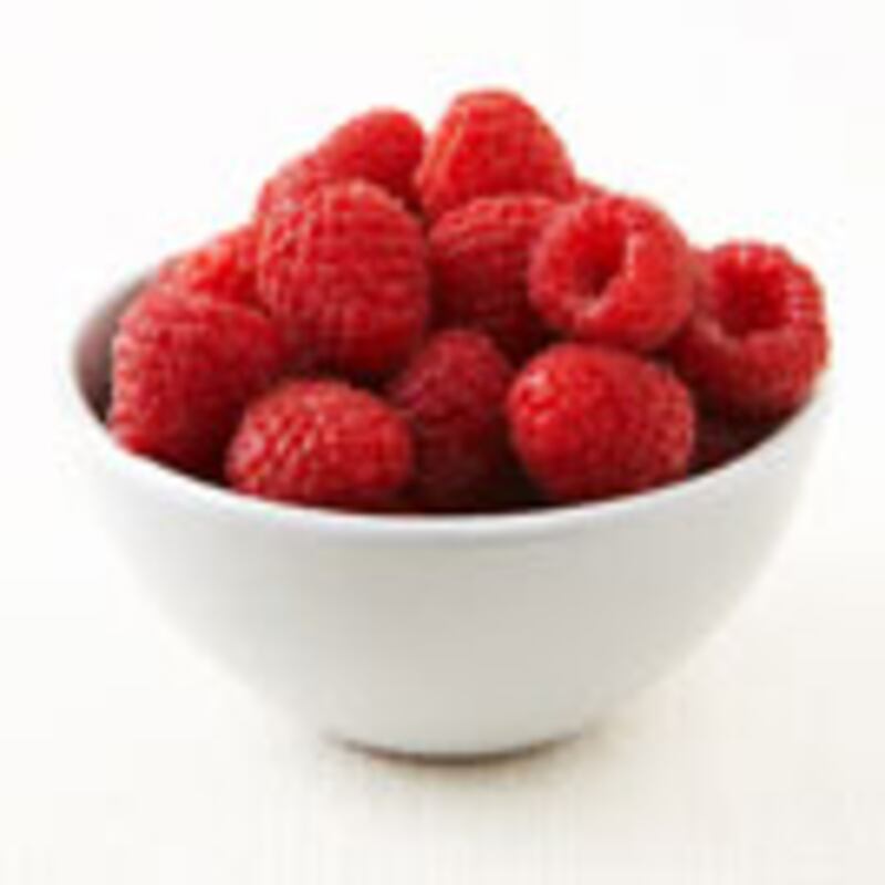 articles/2009/07/07/profiting-from-the-fruit-meltdown/ultimate-vs-budget---raspberry-charlotte-1_j3evqb