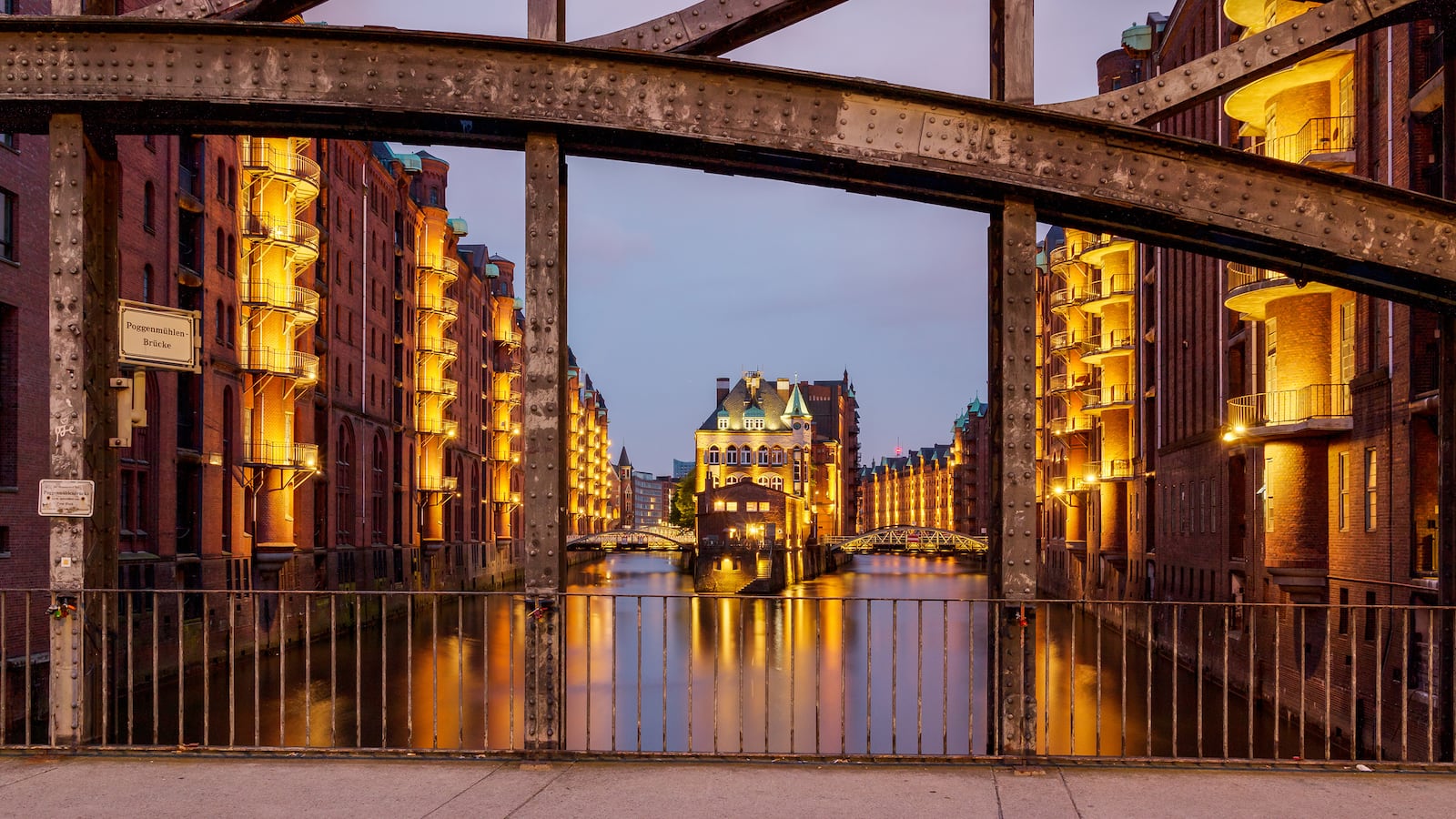 230224-hamburg-germany-hero_bk6tv6