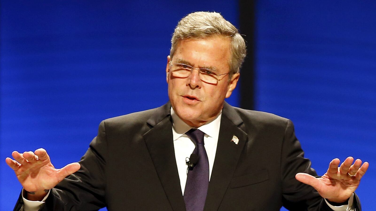 cheats/2015/10/23/jeb-slashes-campaign-salaries/151023-jeb-cheat_pgv5cq