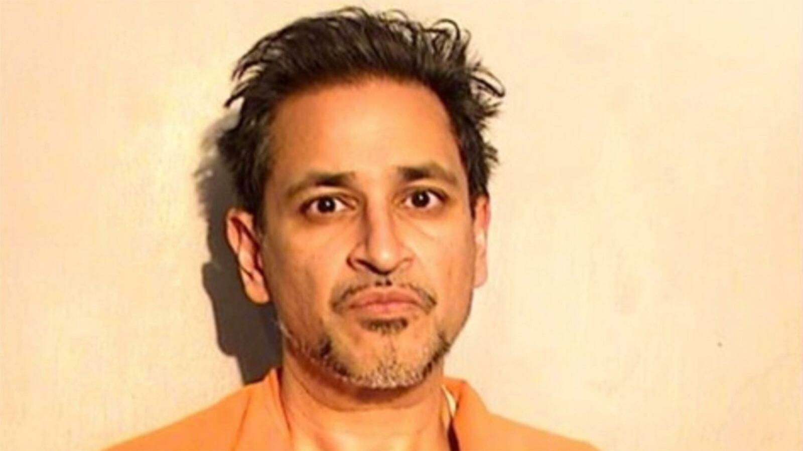 200311-olding-mug-tease_lrmyyh