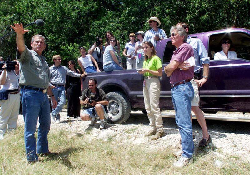 galleries/2010/01/20/was-it-the-truck/truck-campaigning---george-w-bush_gqsxms