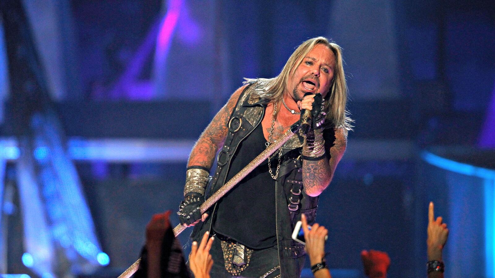 cheats/2016/11/18/vince-neil-to-perform-at-trump-inauguration/161118-vince-neil-cheat_y2k2xm