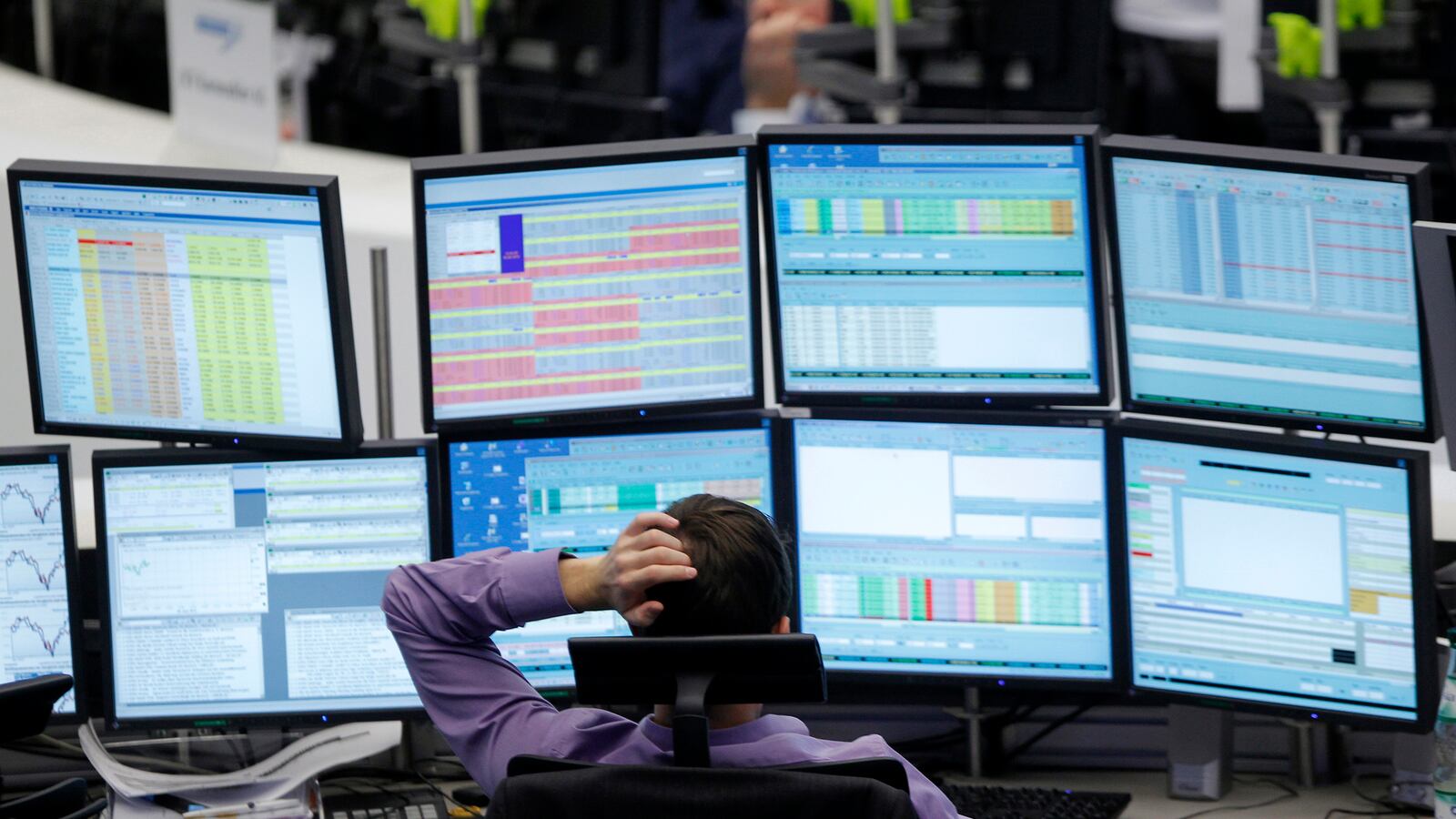 cheats/2014/08/29/40-hour-workweek-is-actually-47/140829-40-hr-workweek-cheat_ggnb6m