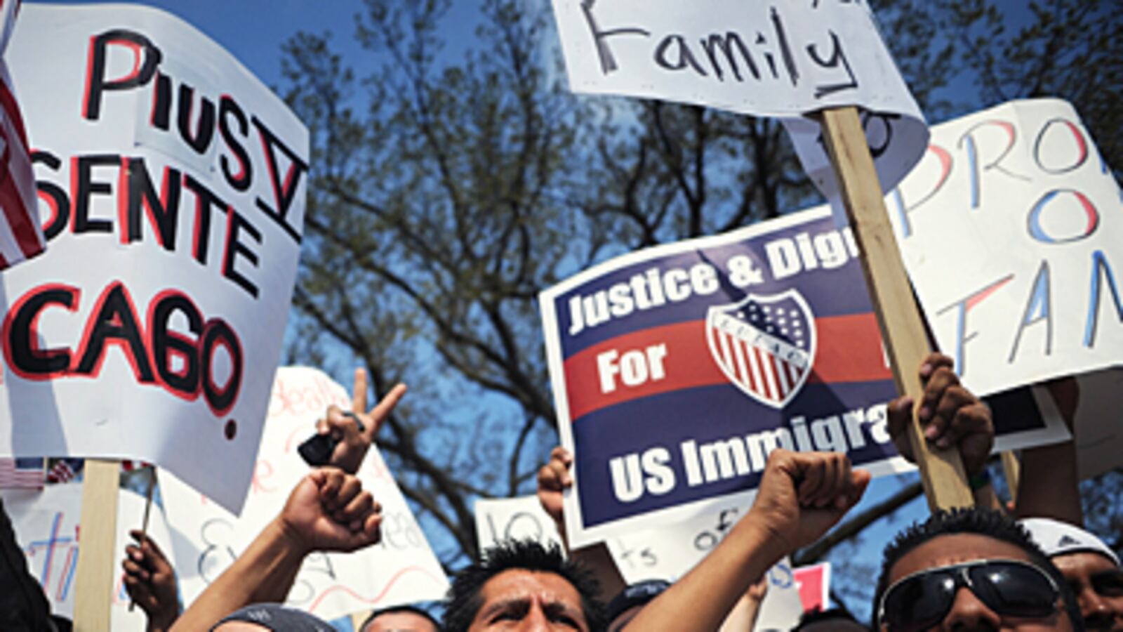 articles/2010/12/01/luis-gutirrez-and-coming-latino-revolt/curtis-immigration_umtakg