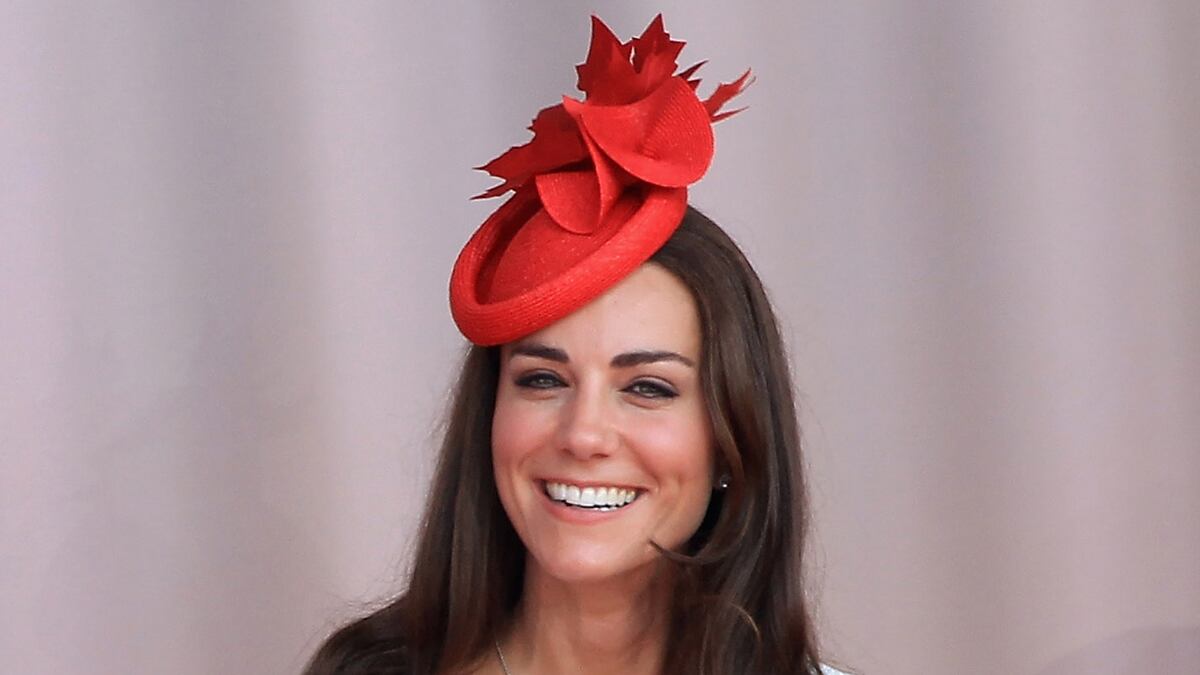 cheats/2012/01/28/kate-middleton-crowned-with-new-title/kate-middleton-wears-hats-cheat_evbpnu