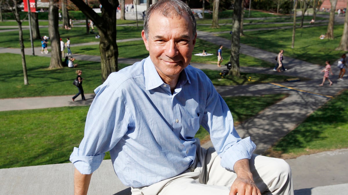 articles/2012/09/19/how-i-write-stephen-greenblatt-pulitzer-winner-of-the-swerve/stephen-greenblatt-charney_n7y6ho