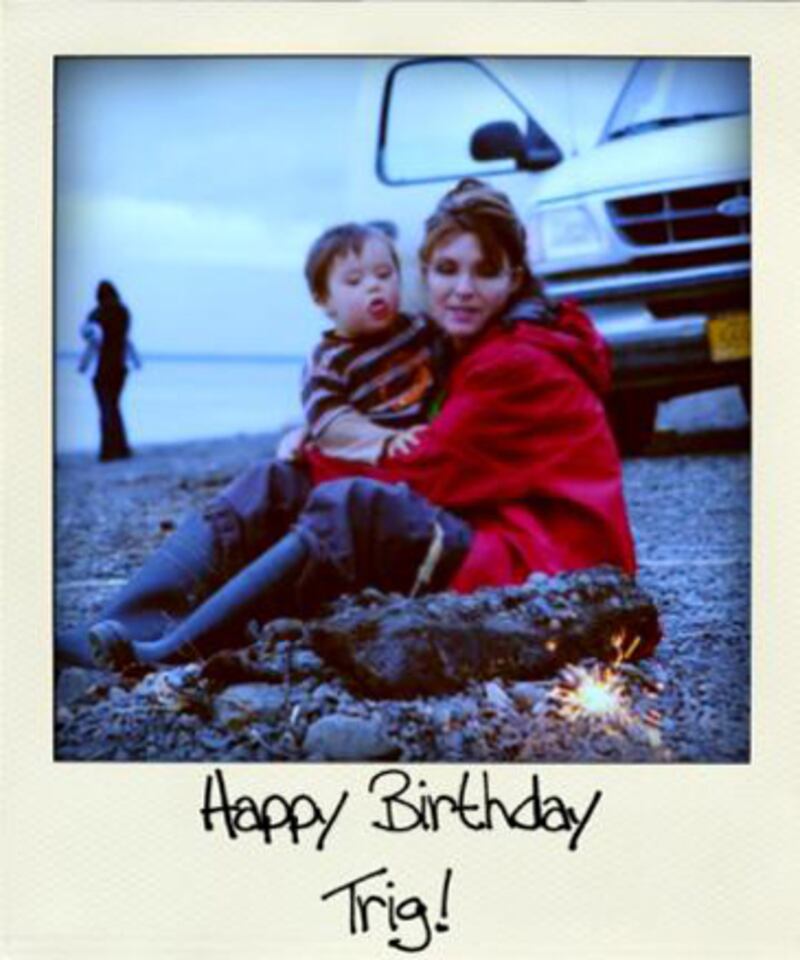 galleries/2011/04/20/twit-pics-4-24/twitpi424---palin_ivmoux