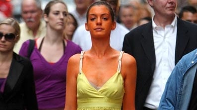 articles/2010/07/07/spray-tan-horror-stories-and-photos/rufus-spray-tan-02_ynf6ai