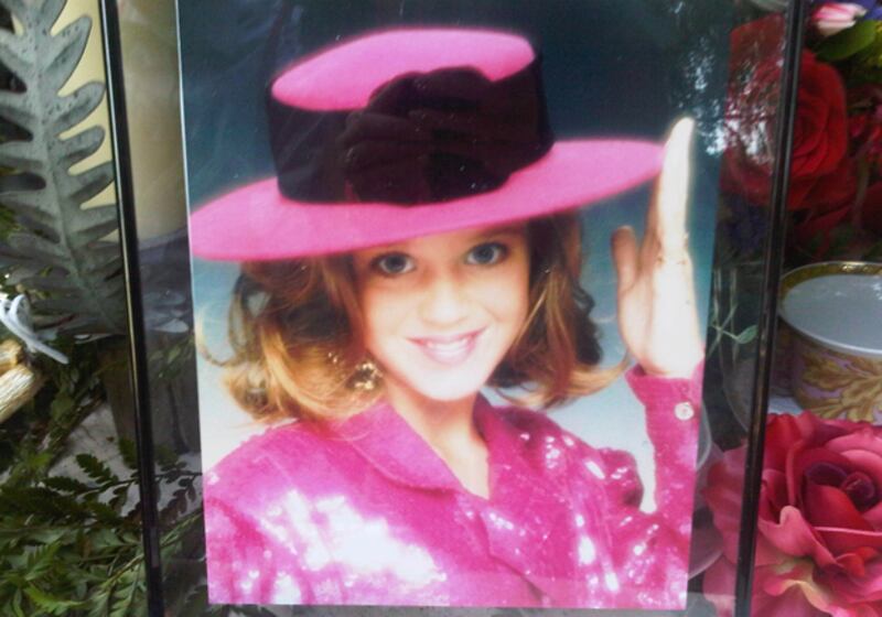 galleries/2010/08/25/best-celebrity-twit-pics/twitpi829---katy-perry_ocvqbi