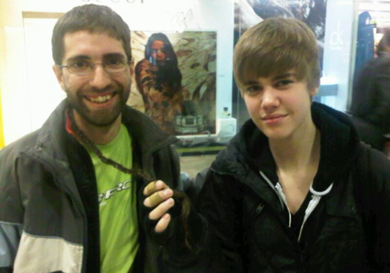 galleries/2010/12/01/twitpics/twitpibeiber_lr9ib9