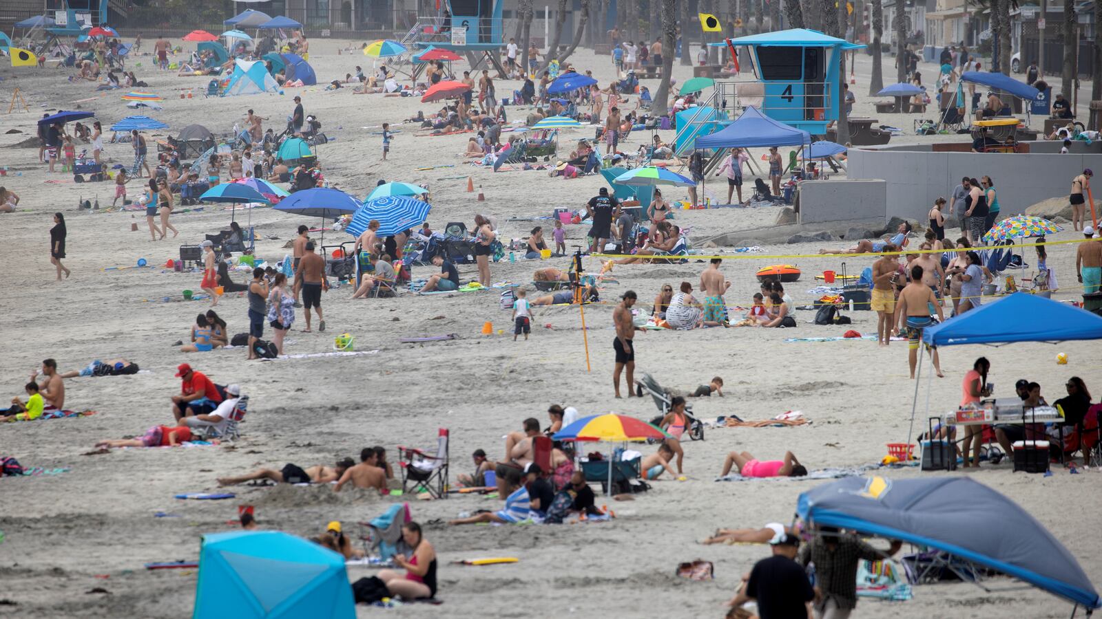 2020-06-24T000000Z_987635014_RC2YFH94GW03_RTRMADP_3_HEALTH-CORONAVIRUS-CALIFORNIA_diprhy