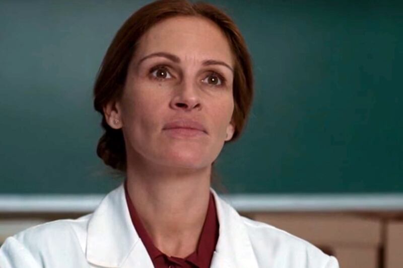 galleries/2014/07/10/2014-emmy-nominations-game-of-thrones-veep-more-photos/140709-emmys-julia-roberts_qsoszb