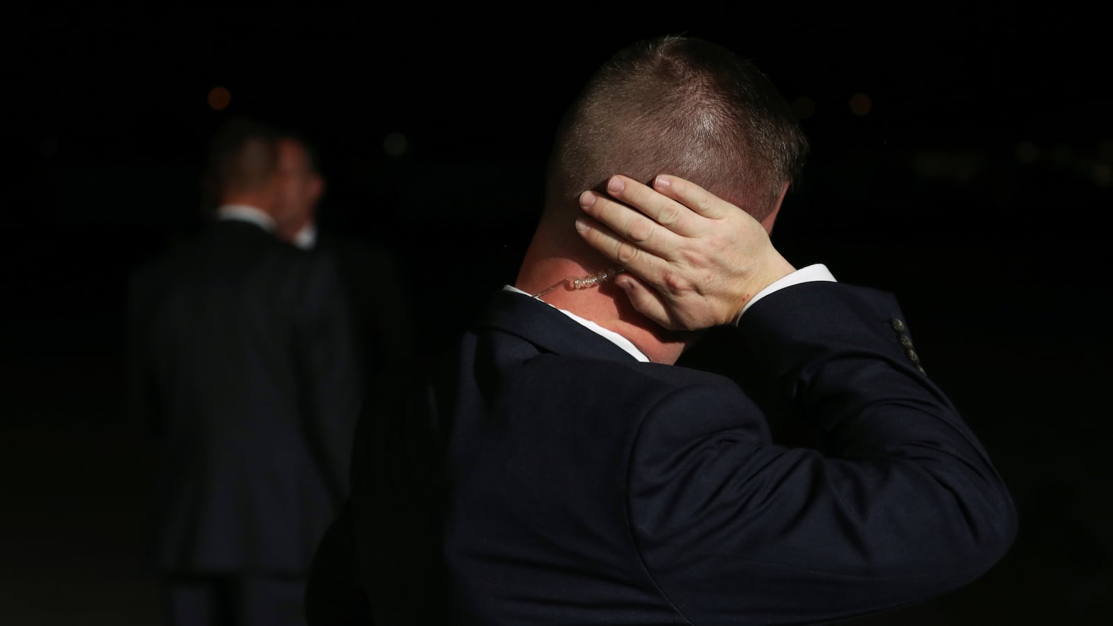 secret_service_av4tf6