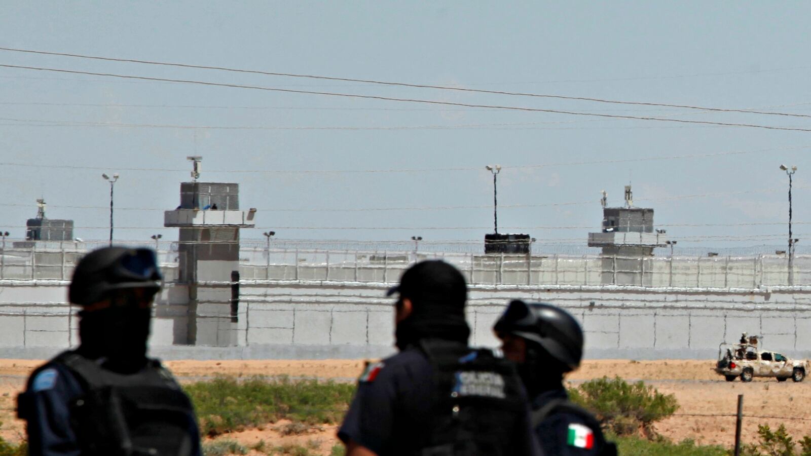 cheats/2016/06/16/el-chapo-prison-guard-found-murdered/160616-juarez-chapo-guard-cheat_kfi4wr