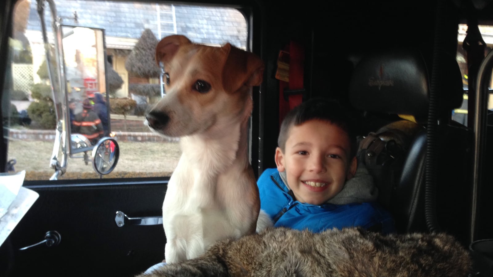 articles/2014/01/19/eight-year-old-rides-to-a-blaze-with-his-firefighter-grandfather/140117-daly-firefighter-tease_es5dgb