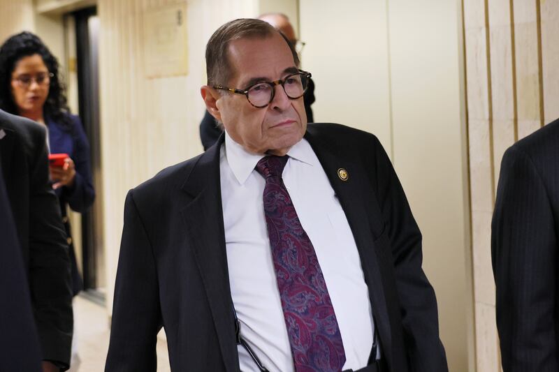 NEW YORK, NEW YORK - JUNE 18: Rep. Jerrold Nadler (D-NY)  arrives to view proceedings in immigration court at the Jacob K. Javitz Federal Building on June 18, 2025 in New York City. Rep. Jerrold Nadler (D-NY), Rep. Dan Goldman (D-NY), NYC Comptroller and Mayoral Candidate Brad Lander and Council Member Alexa Avilés visited immigration courts to watch proceedings a day after NYC Comptroller and Mayoral Candidate Brad Lander was arrested by federal agents while accompanying a person out of a courtroom as people continue to be detained following immigration court hearings.  (Photo by Michael M. Santiago/Getty Images)