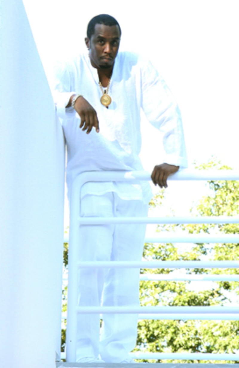 galleries/2009/05/24/summer-2009-the-white-album/celein-white---p-diddy-combs_drf4ld