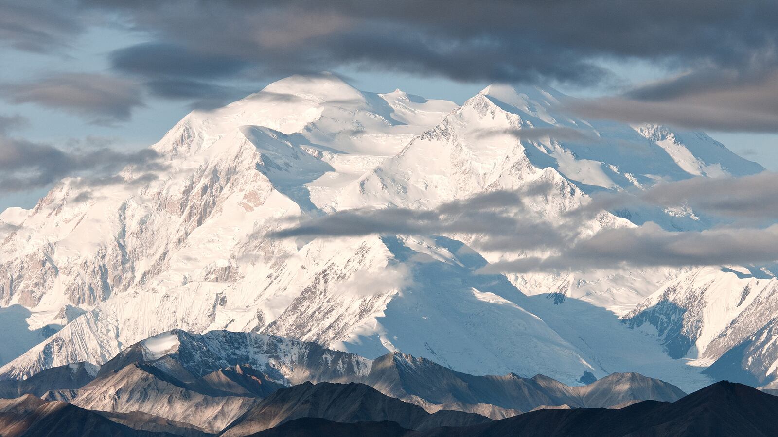 articles/2015/09/17/from-denali-to-mckinley-to-denali-u-s-place-names-tell-you-who-s-in-power/150915-savoy-american-names-tease_aeqhpn