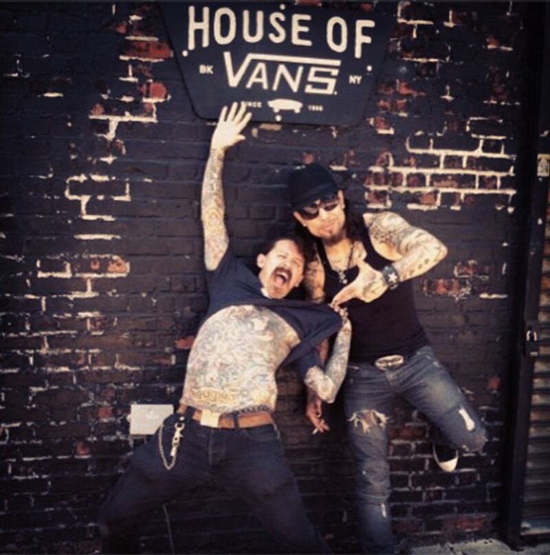 galleries/2012/07/05/lebron-james-snoop-dogg-hugh-hefner-and-other-celebs-celebrate-4th-of-july/july-fourth-celeb-instagrams-navarro_mgzwg1