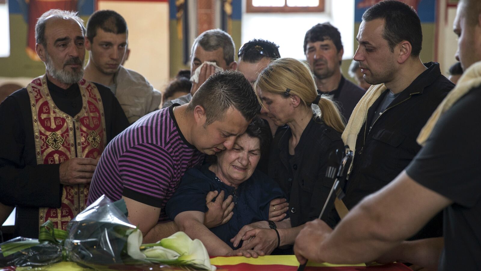 cheats/2015/05/10/8-police-dead-in-macedonia-shootout/150510-macedonia-cheat_kcvko3