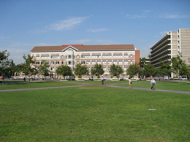 galleries/2010/09/12/the-pac-10-s-most-dangerous-colleges/university-of-southern-california_s67chn