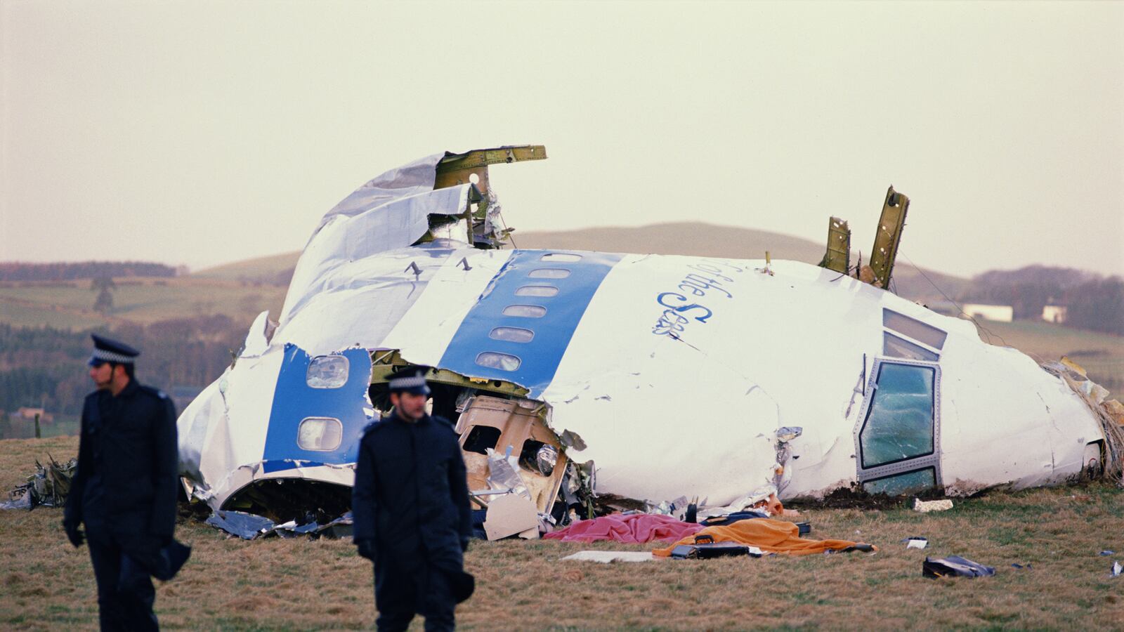 articles/2014/04/29/hollywood-s-pan-am-103-truthers/140428-grove-lockerbie-tease_qkgldw